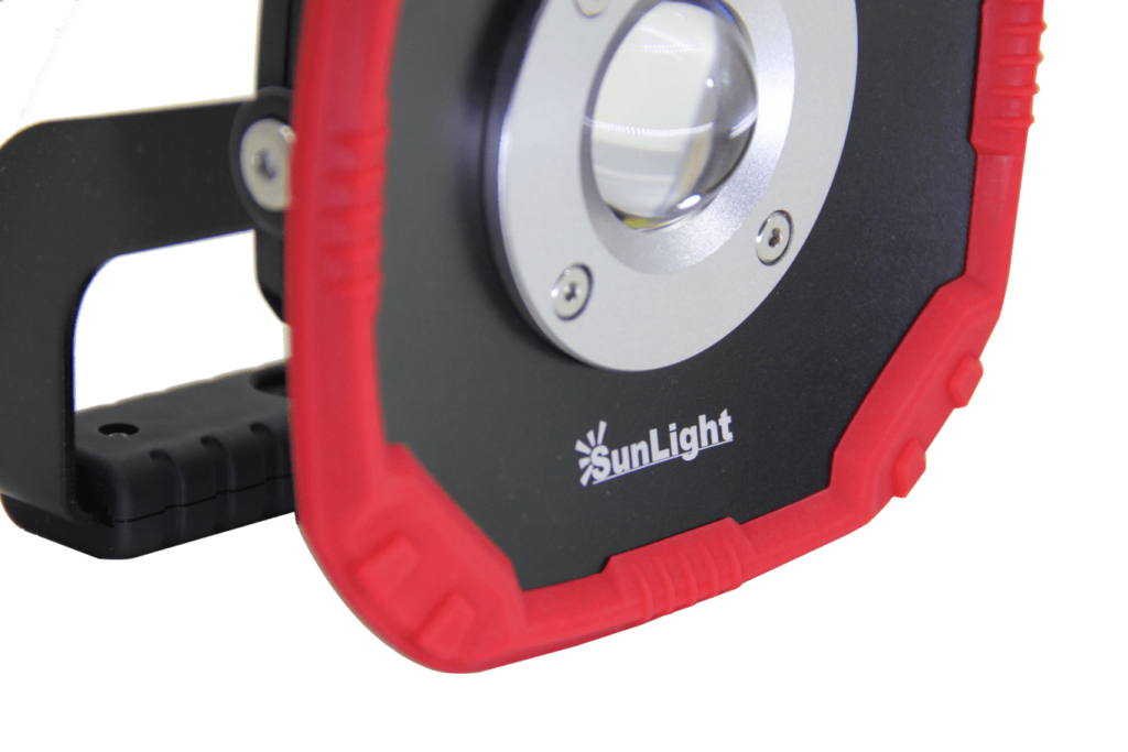 Lanterna/ Refletor COB LED CRI95 para acerto de cor a bateria 13w