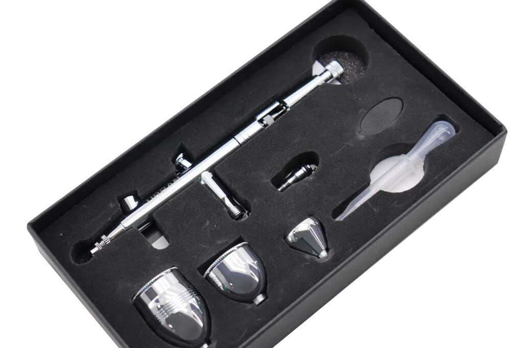 AEROGRAFO DE GRAVIDADE DUPLA AÇÃO BICO 0.8MM – COM 3 COPOS 2ML /5ML /13ML