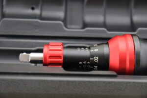 Torquimetro axial de estalo ¼’’ torque 1 a 6Nm Torquimetro axial de estalo ¼’’ torque 1 a 6Nm