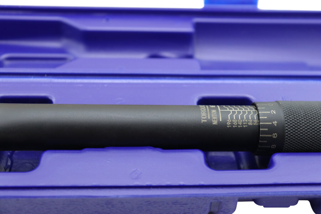 Torquimetro de estalo 1/2” torque 28 a 210NM profissional