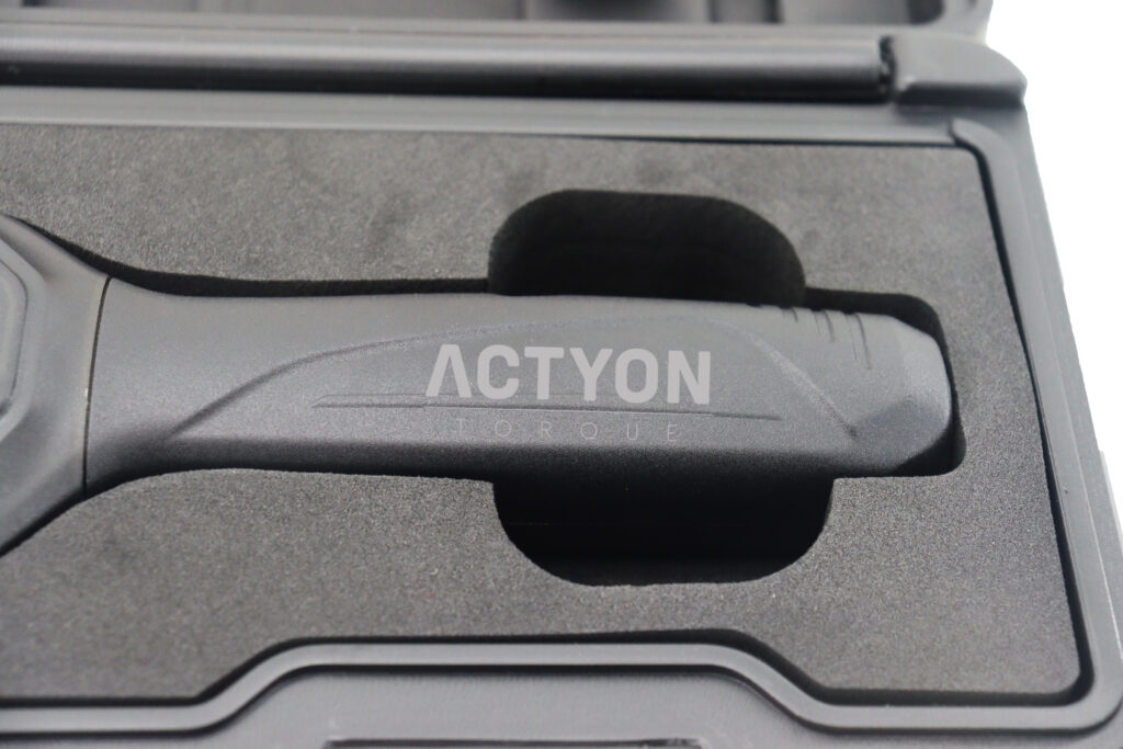 Torquimetro digital 3/8” 13.5 a 135Nm torque residual e gráficos com comunicação