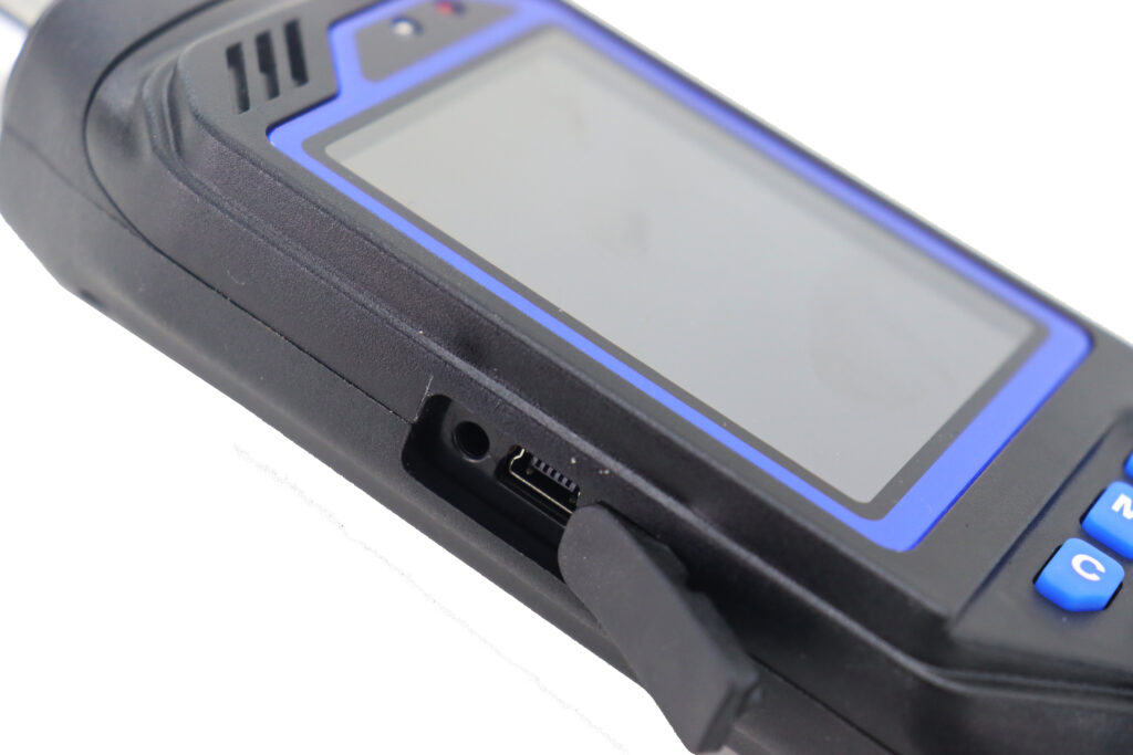 Torquimetro digital 3/8” 13.5 a 135Nm torque residual e gráficos com comunicação